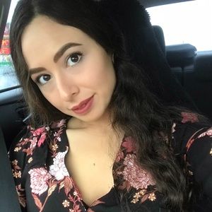Meet your Posher, Eva